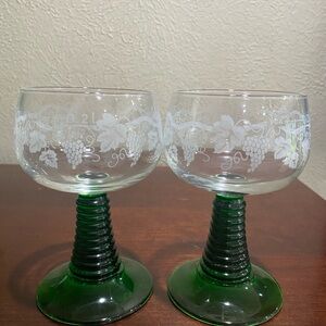 Set of 2, Vintage, Luminarc Etched Wine Glasses with a Green Bee Hive Stem